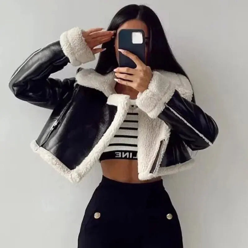 Dames Cropped Leren Jas – Elegantie met Luxe Details