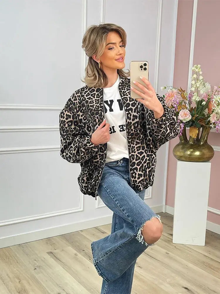 Dames Jas met Luipaardprint – Modieuze Herfstjas met Ritssluiting
