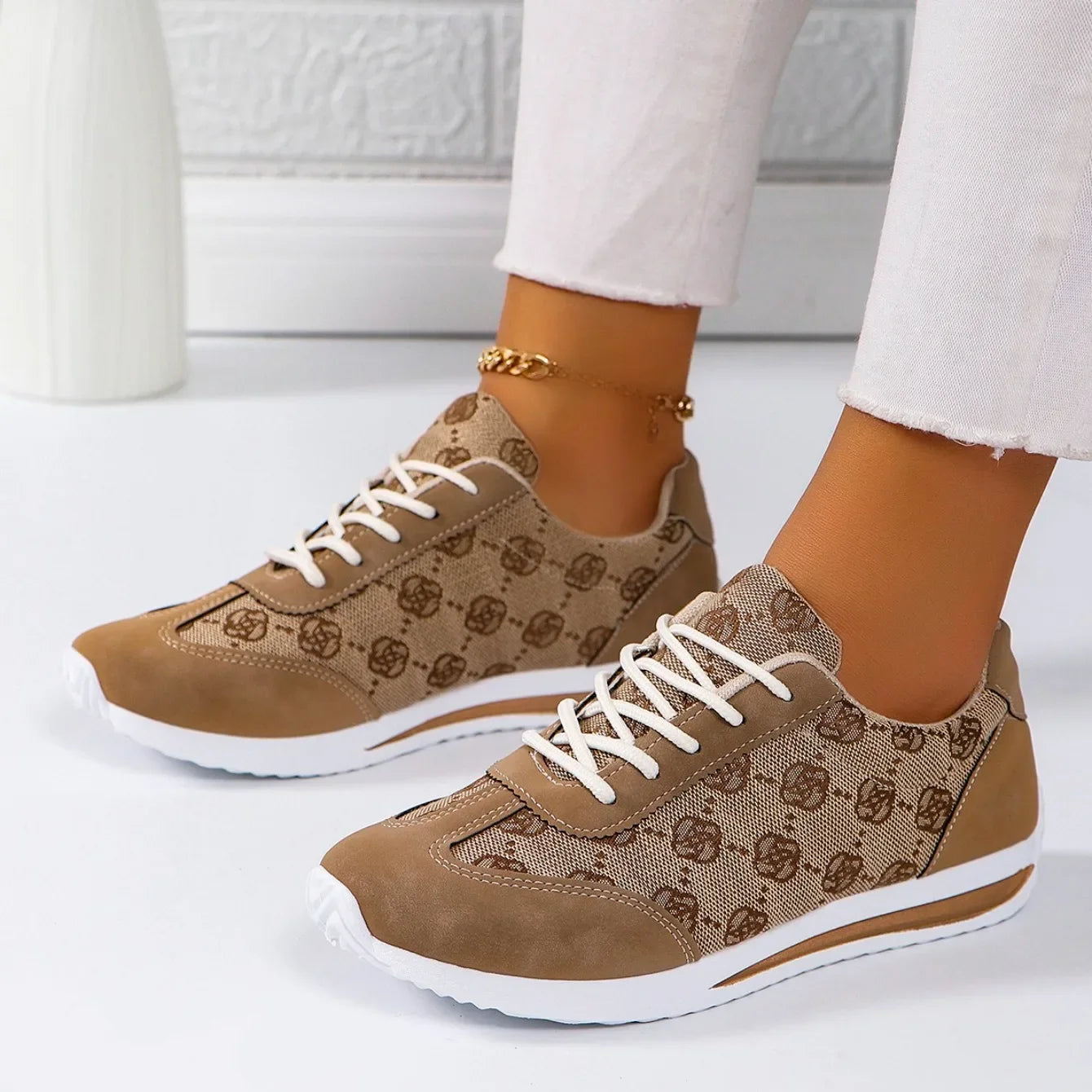 Dames Sneakers – Comfortabel & Ademend met Dikke Zool